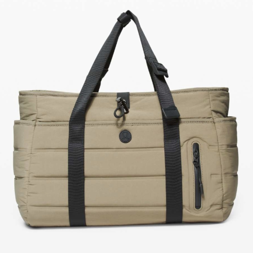 Lululemon Dash All Day Duffel Bag Highlander Adjustable Handles Removable Strap